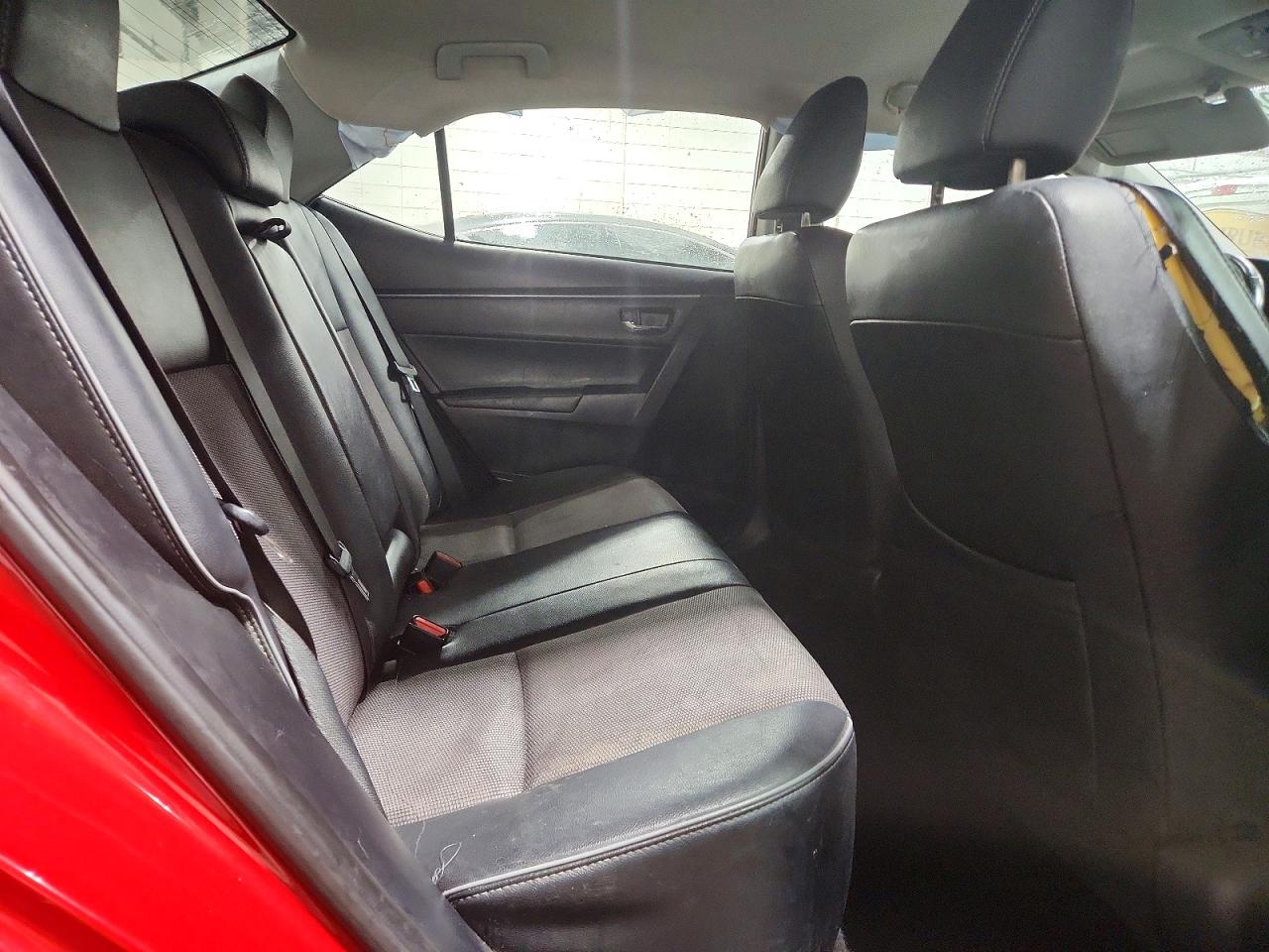 2016 TOYOTA COROLLA photo 10