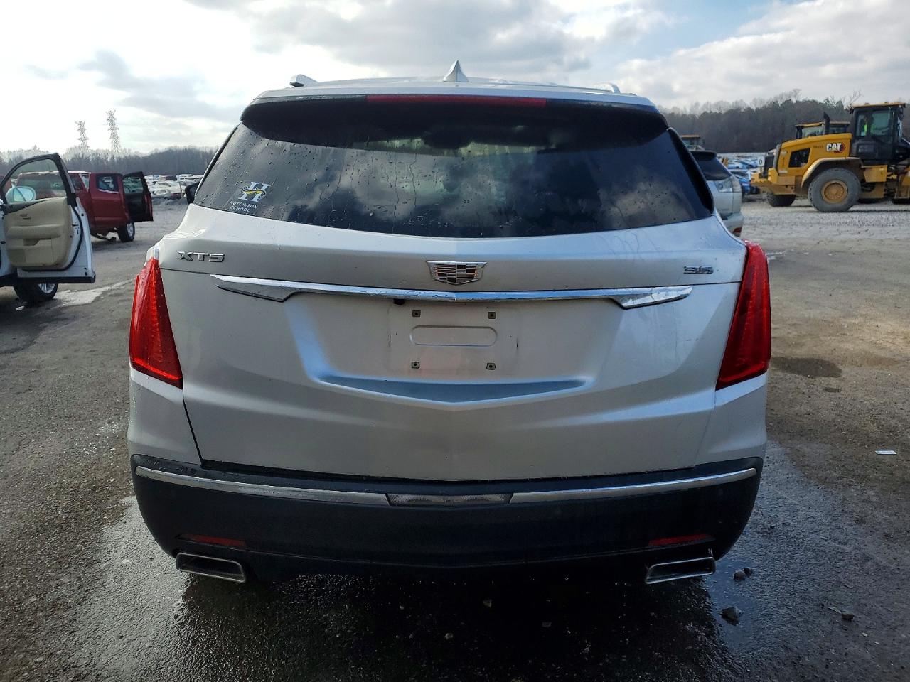 2017 CADILLAC XT5 LUXURY photo 6