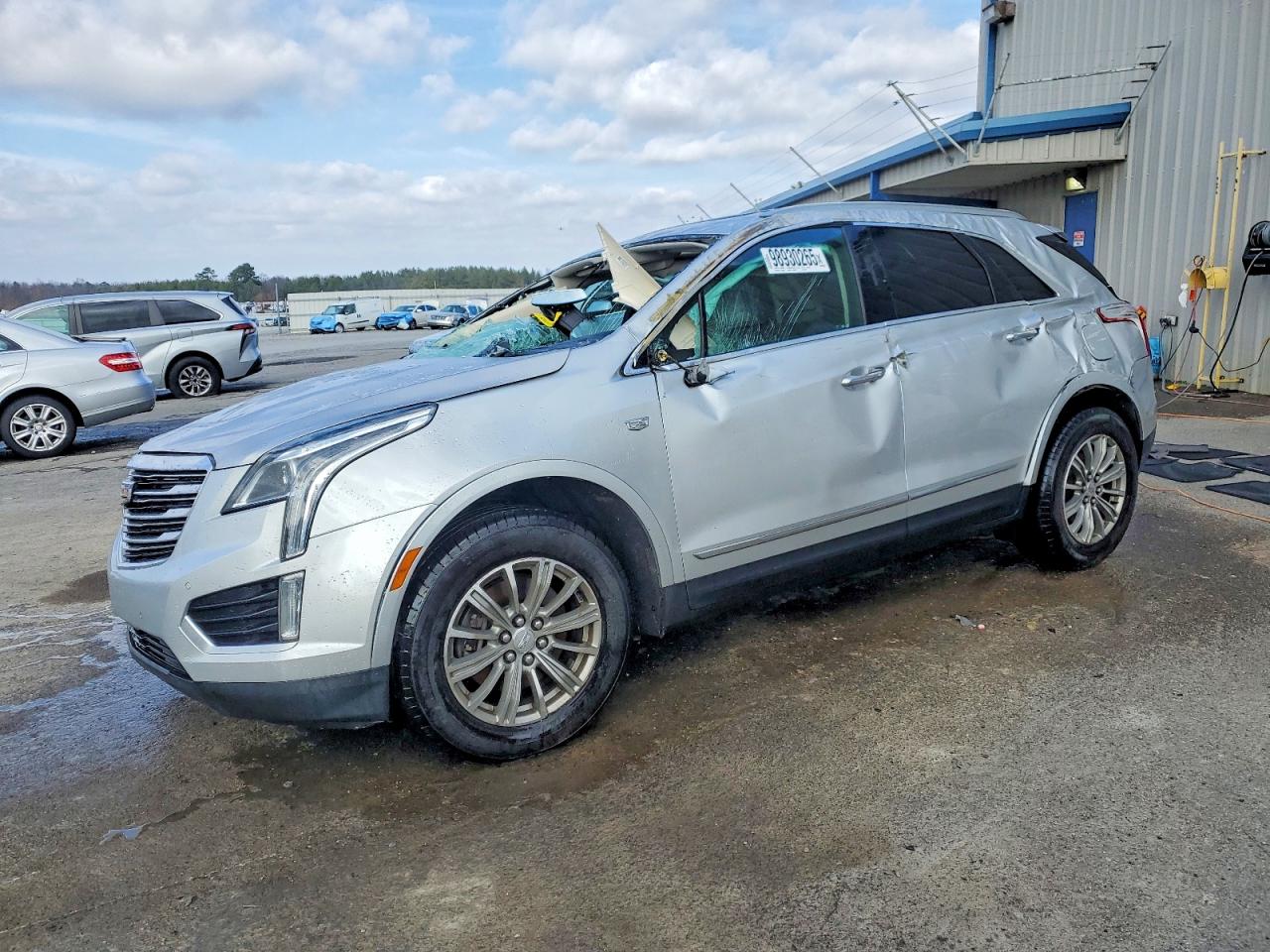 2017 CADILLAC XT5