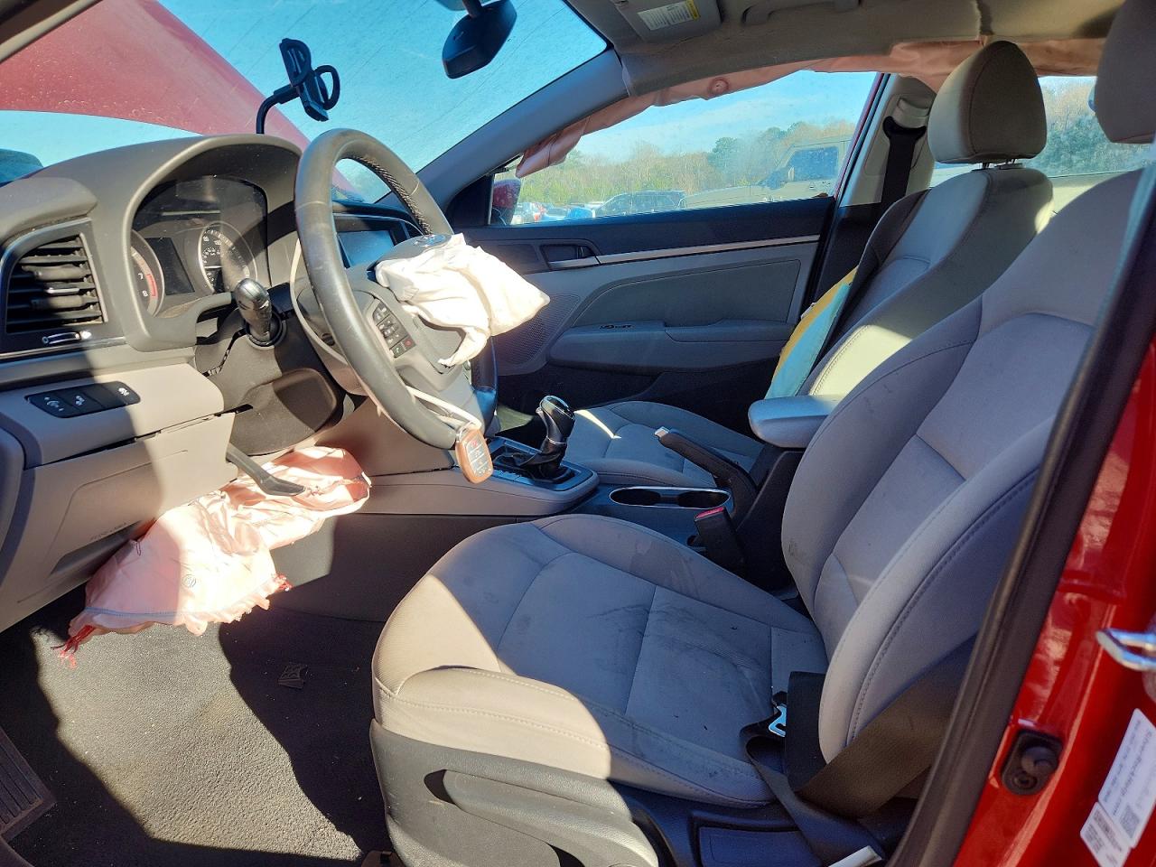2018 HYUNDAI ELANTRA SEL photo 7
