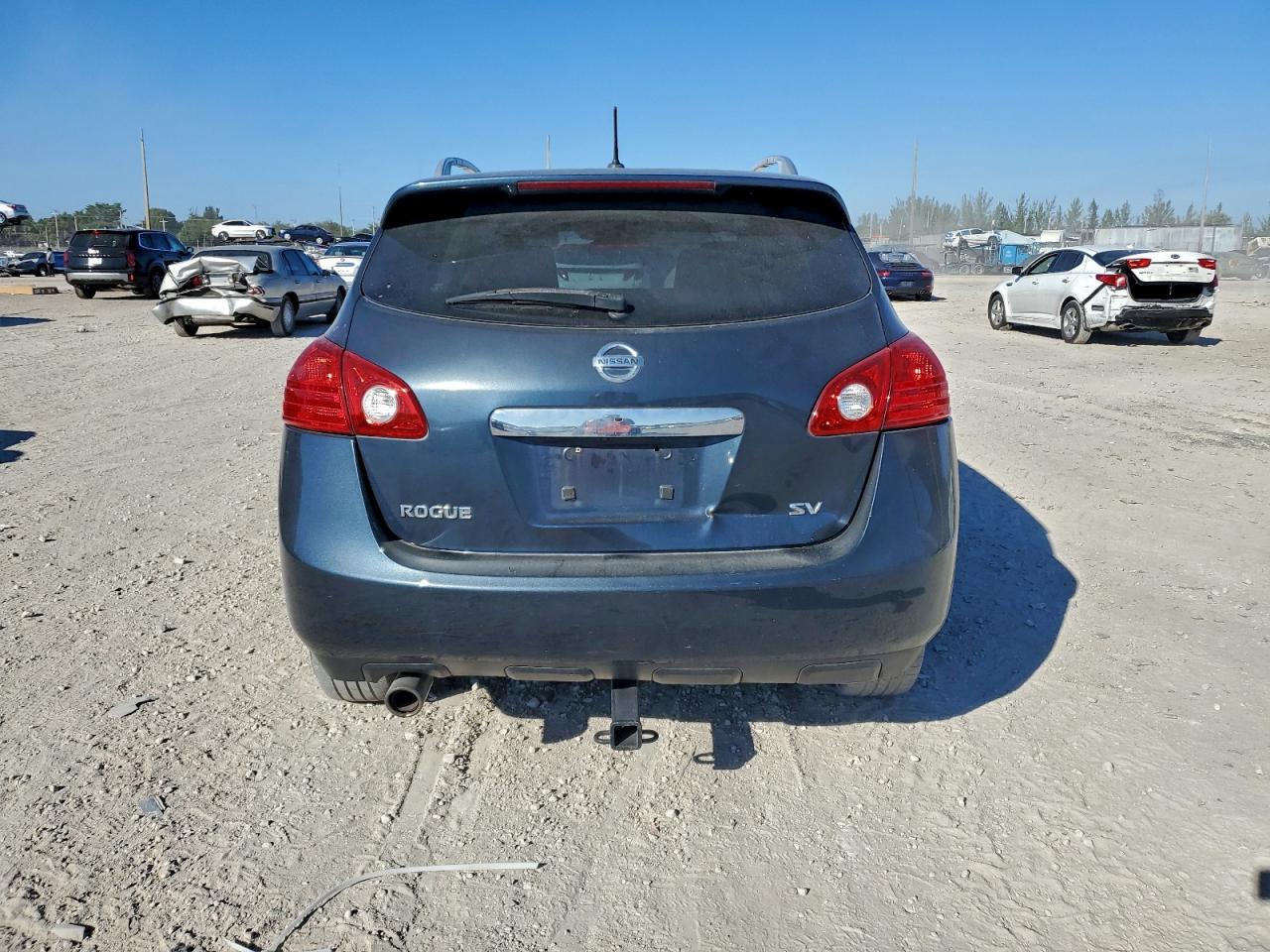 2013 NISSAN ROGUE S photo 11