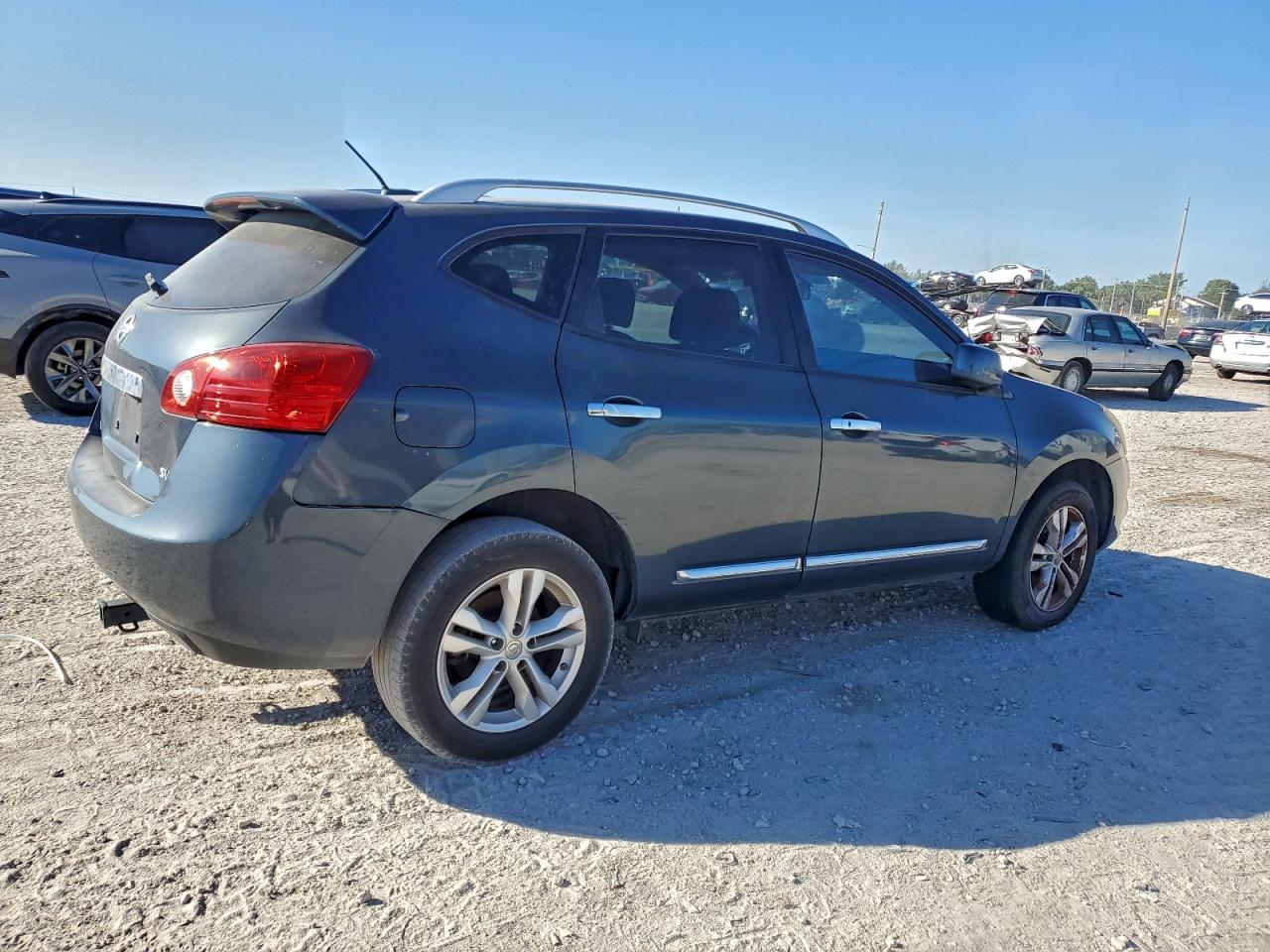 2013 NISSAN ROGUE S photo 5