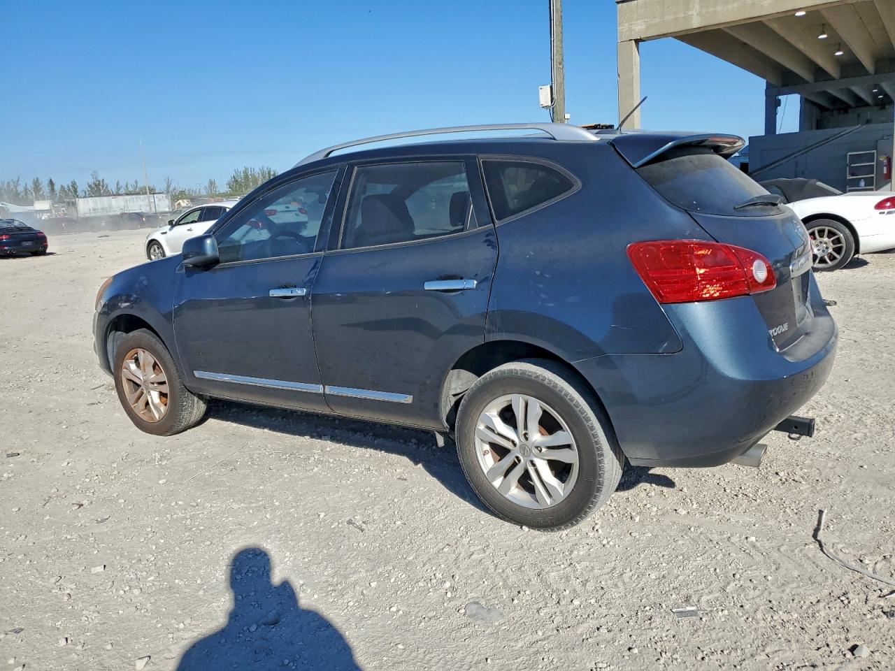 2013 NISSAN ROGUE S photo 3