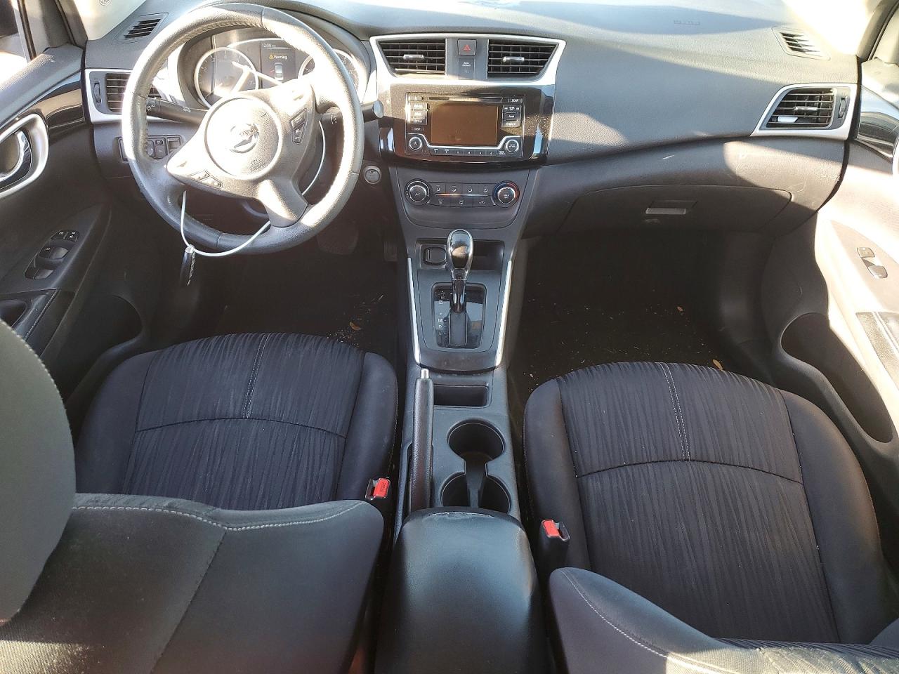 2016 NISSAN SENTRA S photo 8