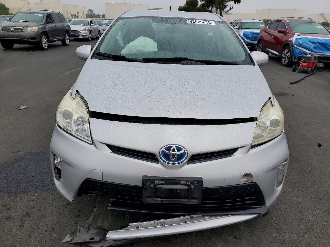 2015 TOYOTA PRIUS photo 5