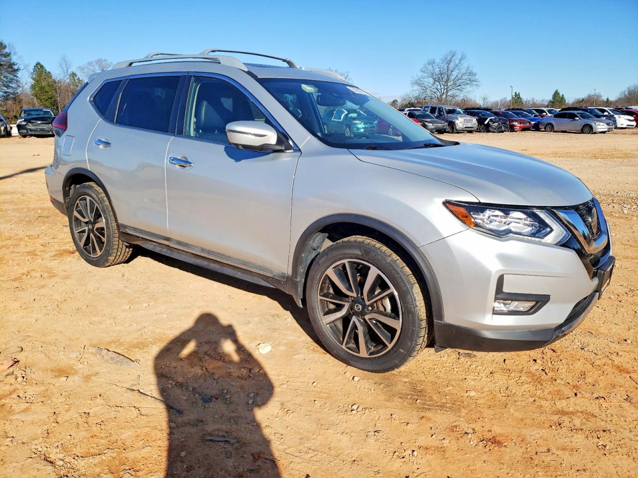 2019 NISSAN ROGUE S photo 4