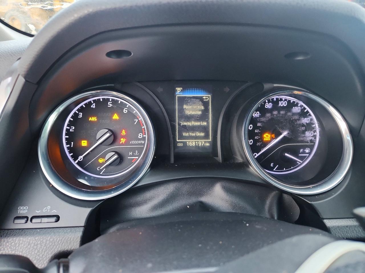 2019 TOYOTA CAMRY L photo 9