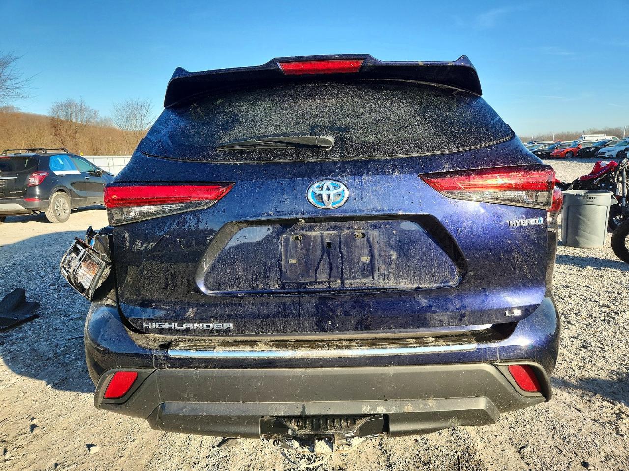 2021 TOYOTA HIGHLANDER HYBRID LE photo 16
