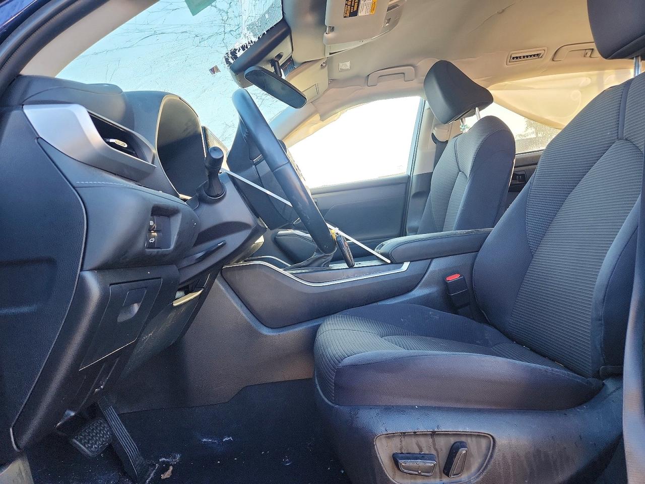 2021 TOYOTA HIGHLANDER HYBRID LE photo 19