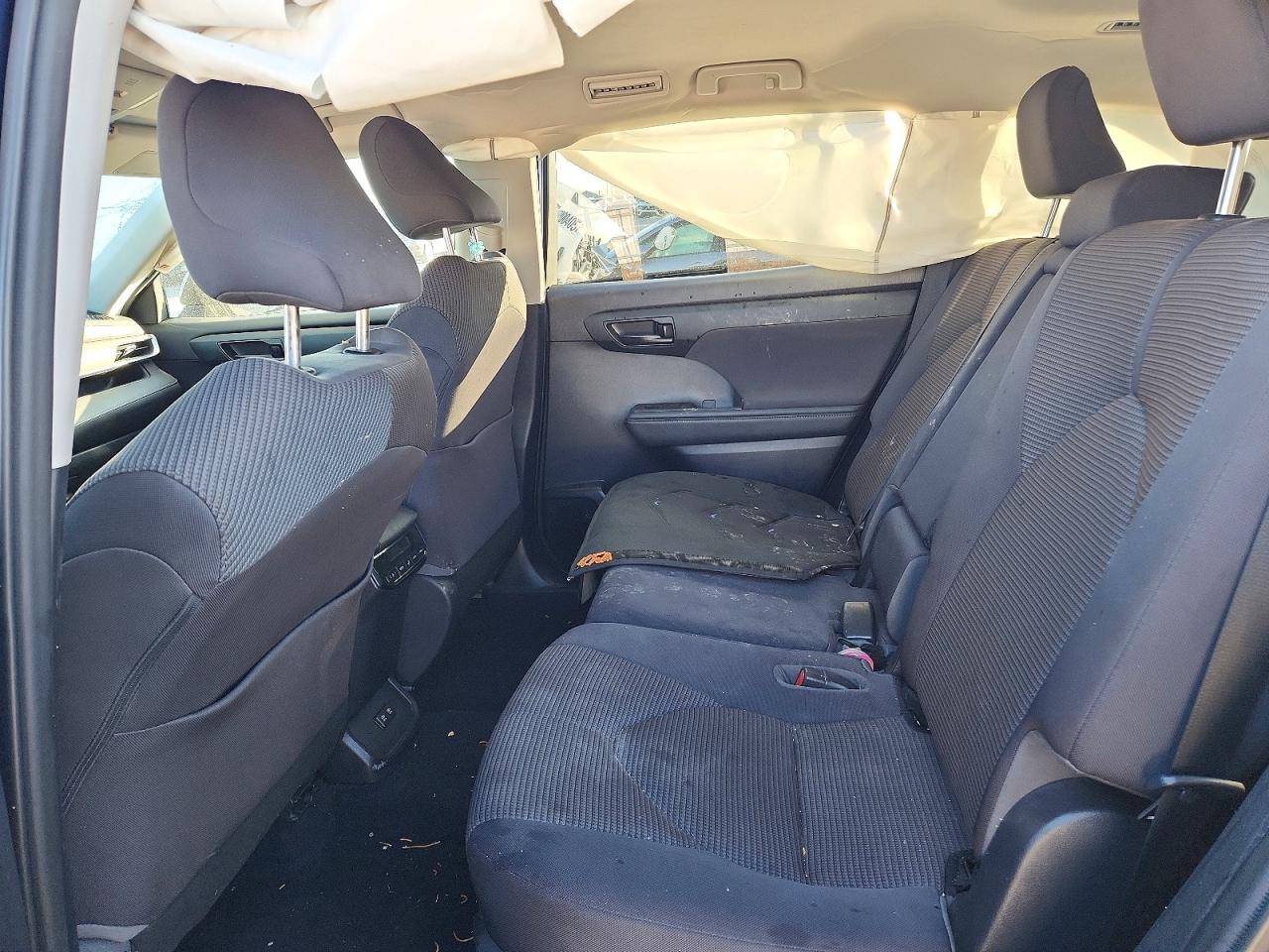 2021 TOYOTA HIGHLANDER HYBRID LE photo 31