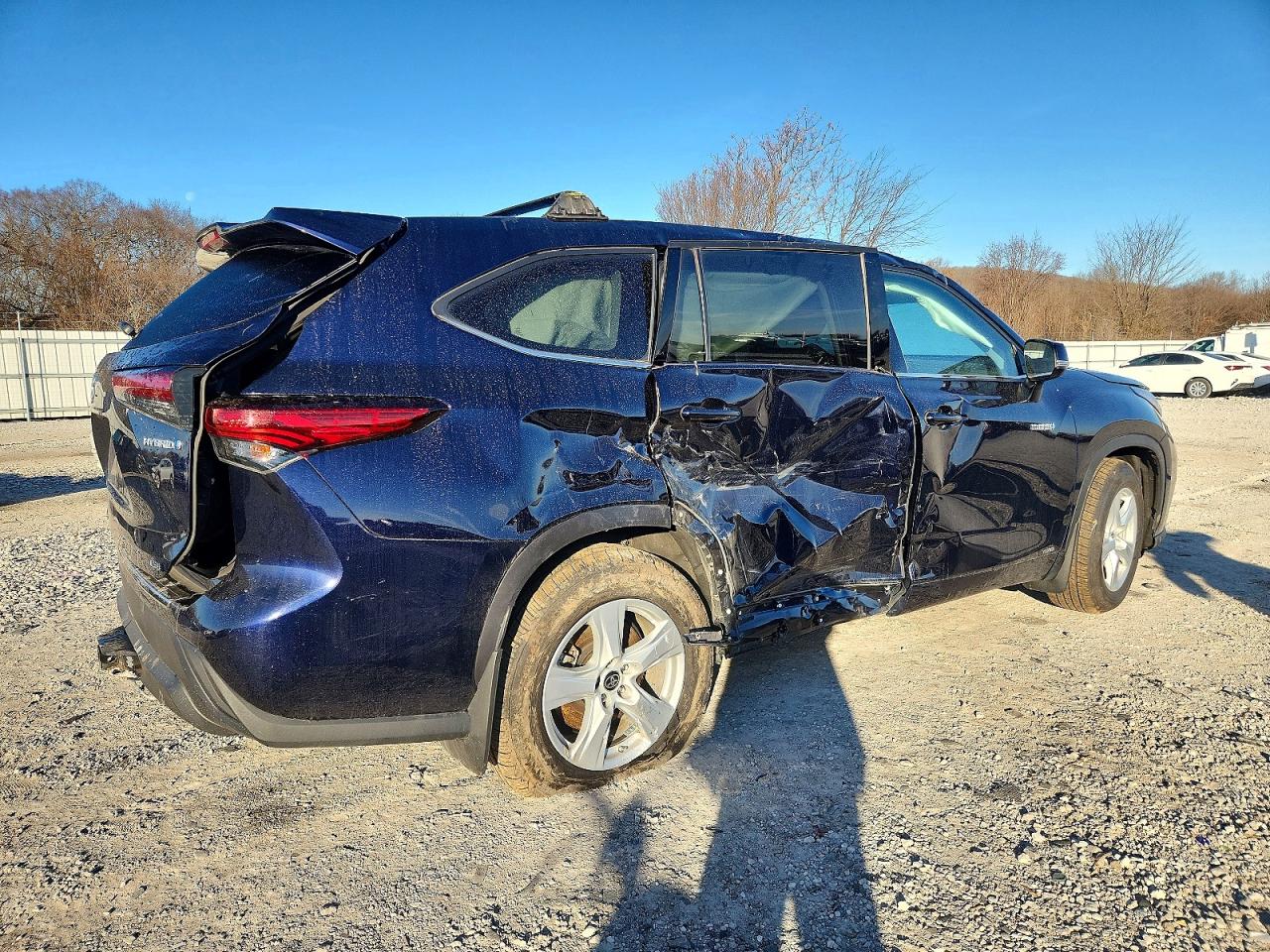 2021 TOYOTA HIGHLANDER HYBRID LE photo 7