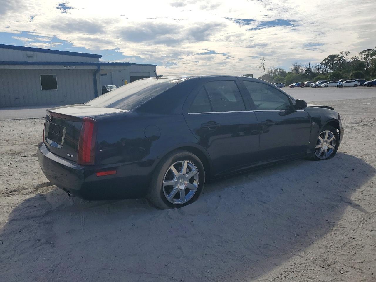 2007 CADILLAC STS photo 3