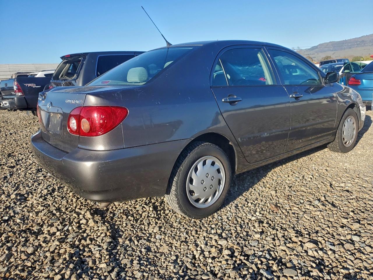 2006 TOYOTA COROLLA CE photo 3