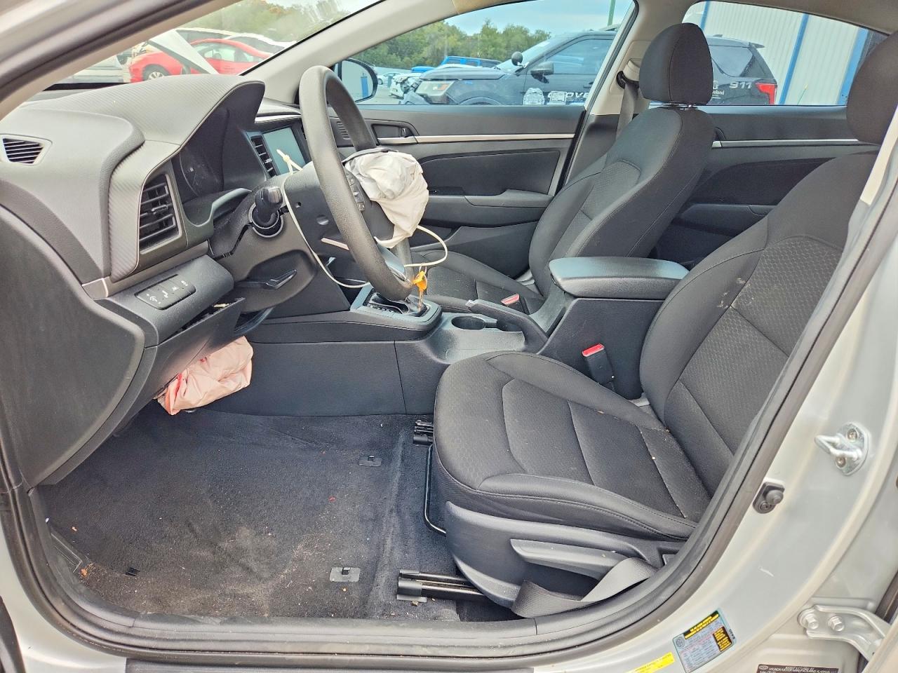 2019 HYUNDAI ELANTRA SEL photo 7
