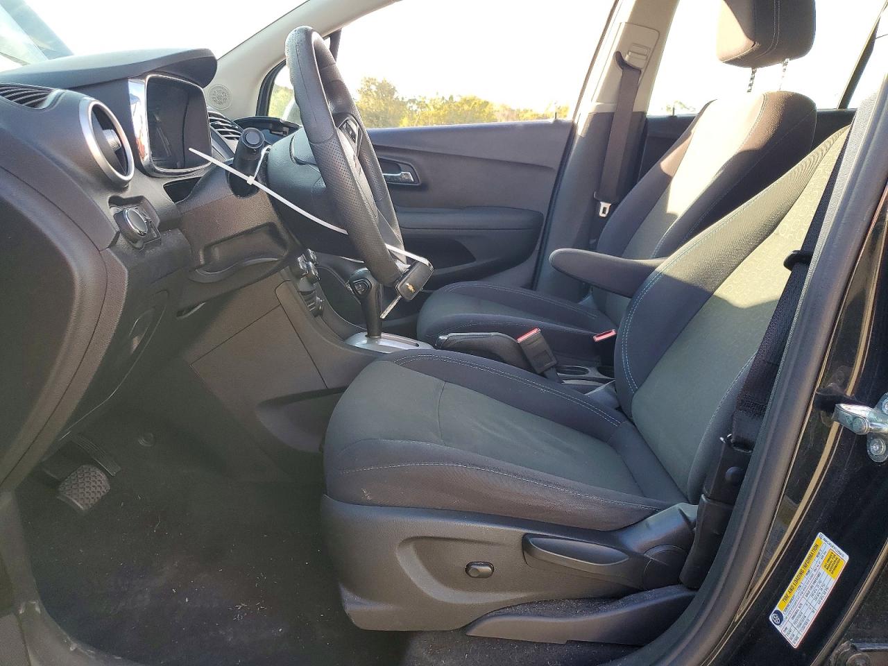 2015 CHEVROLET TRAX LS photo 7