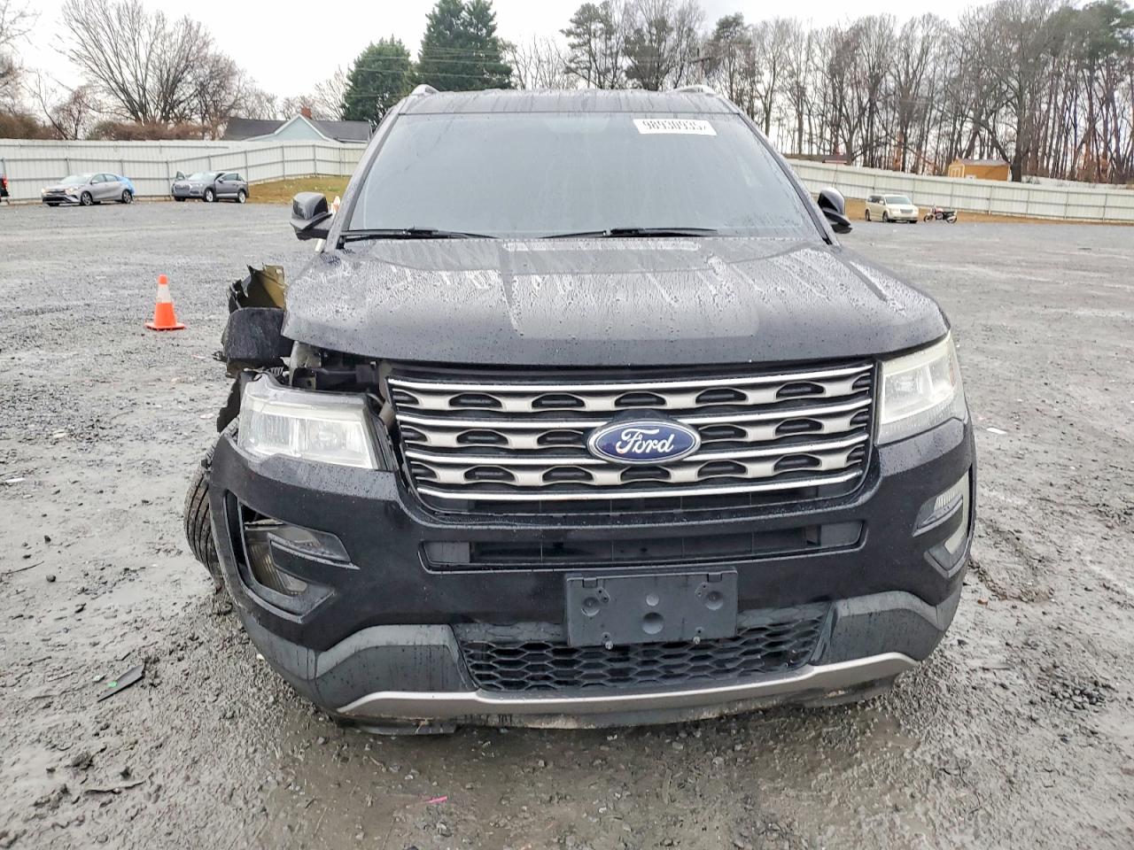 2017 FORD EXPLORER XLT photo 9
