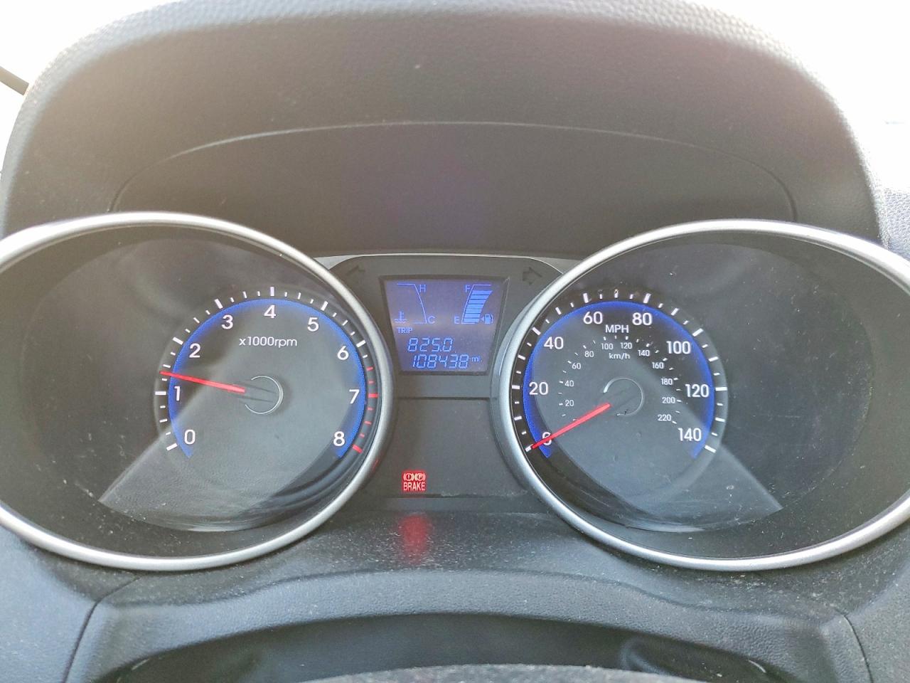2013 HYUNDAI TUCSON GL photo 9
