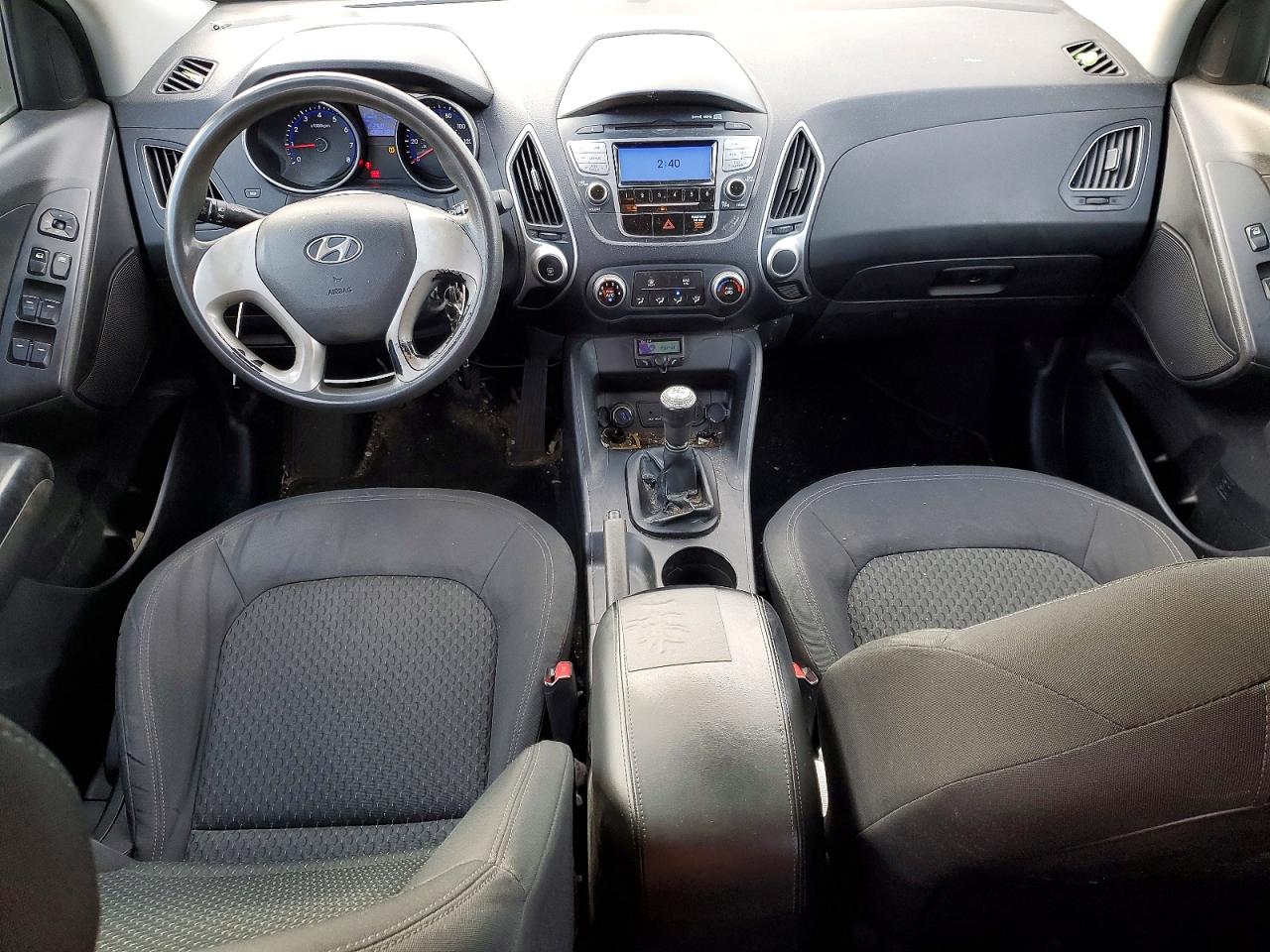 2013 HYUNDAI TUCSON GL photo 8