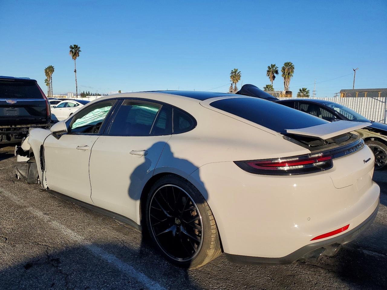 2019 PORSCHE PANAMERA BASE photo 2