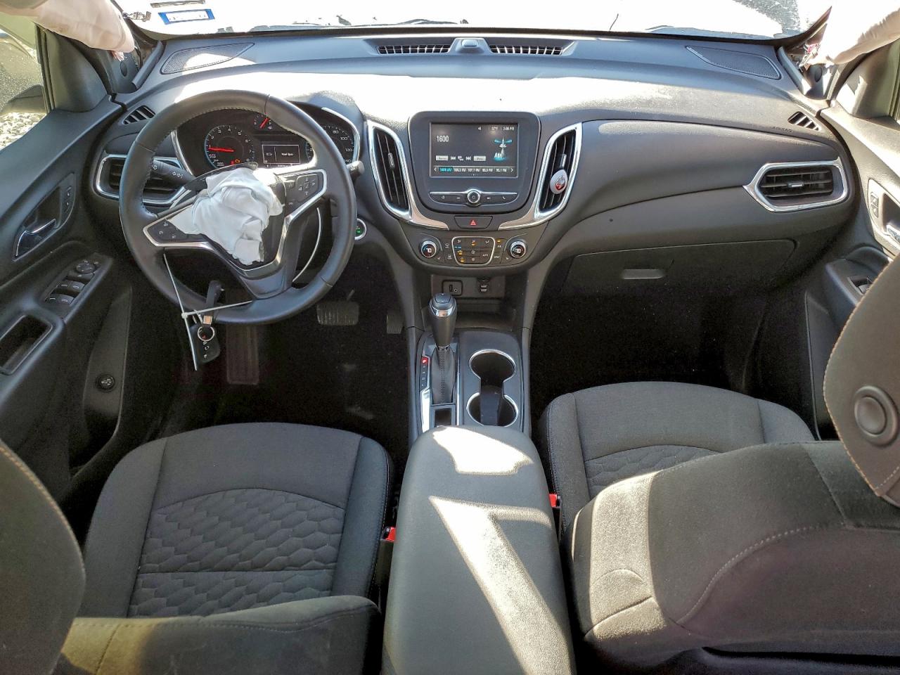 2018 CHEVROLET EQUINOX LT photo 8