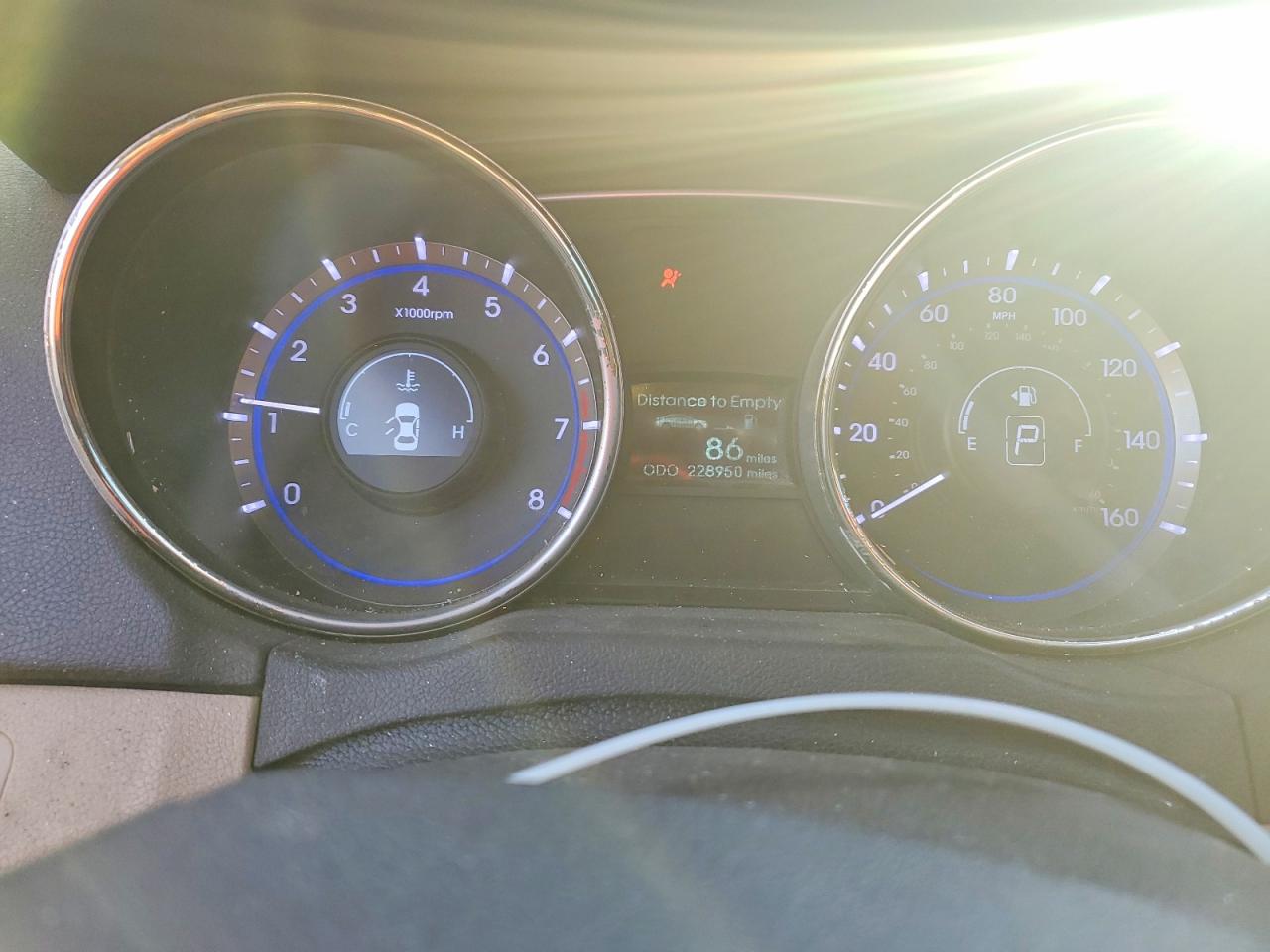 2011 HYUNDAI SONATA GLS photo 9