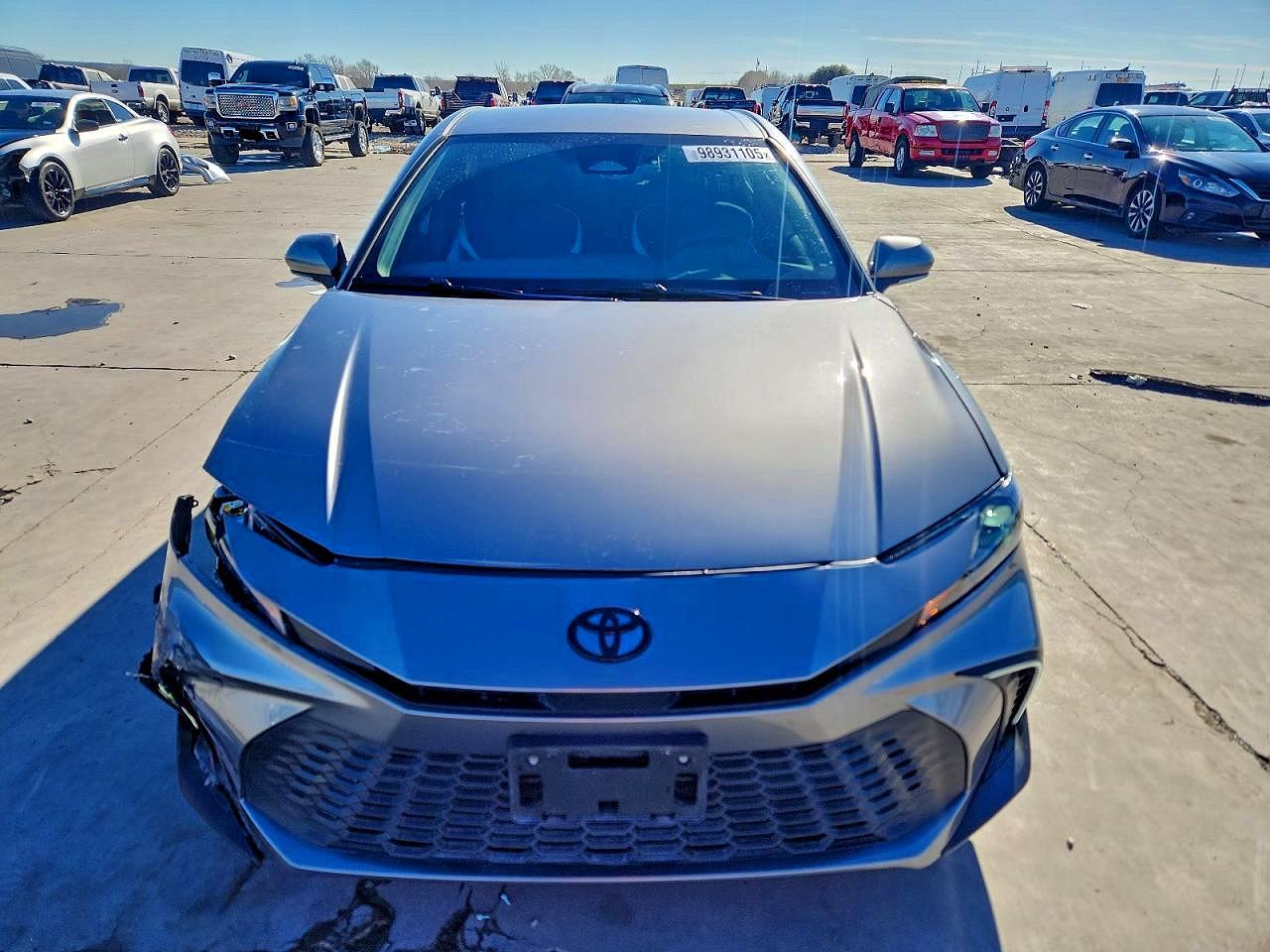2025 TOYOTA CAMRY SE photo 5