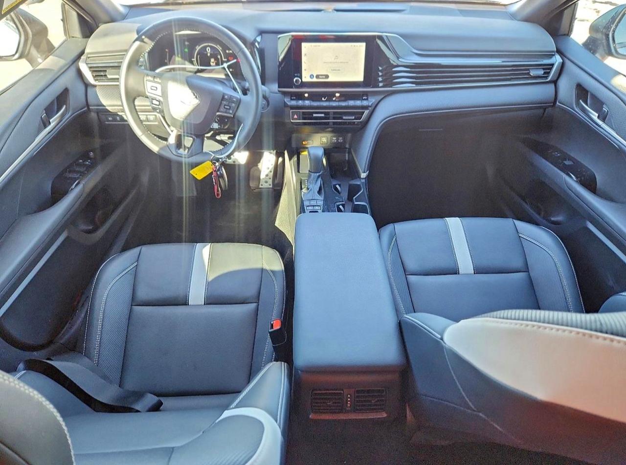 2025 TOYOTA CAMRY SE photo 8