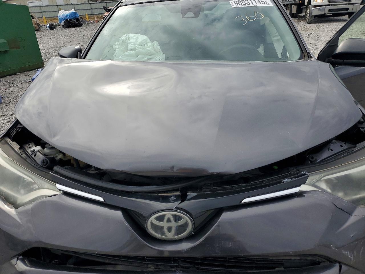 2017 TOYOTA RAV4 LE photo 11