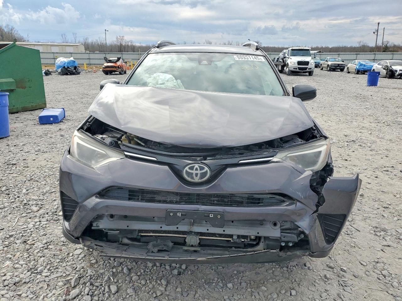 2017 TOYOTA RAV4 LE photo 5