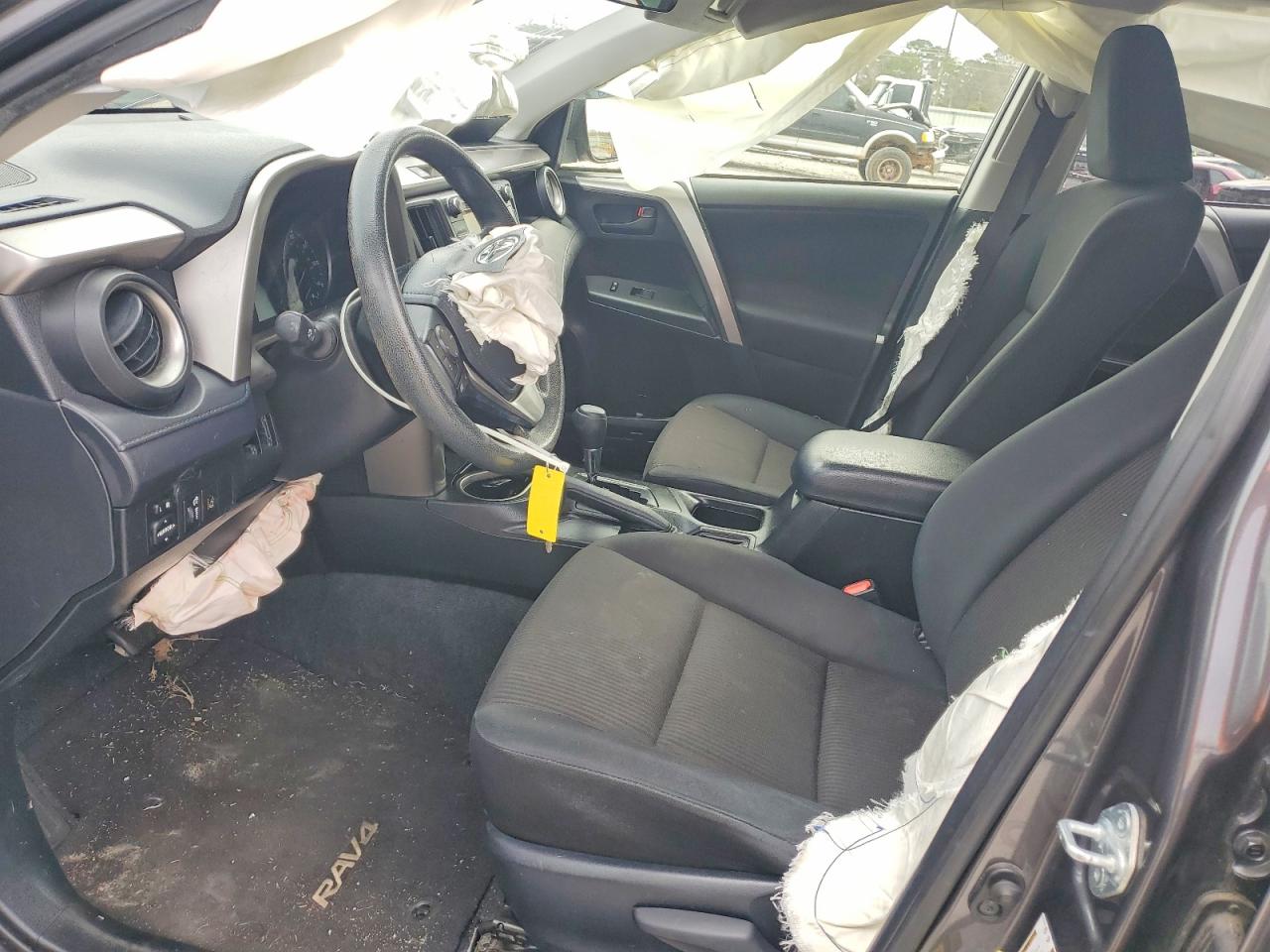 2017 TOYOTA RAV4 LE photo 7