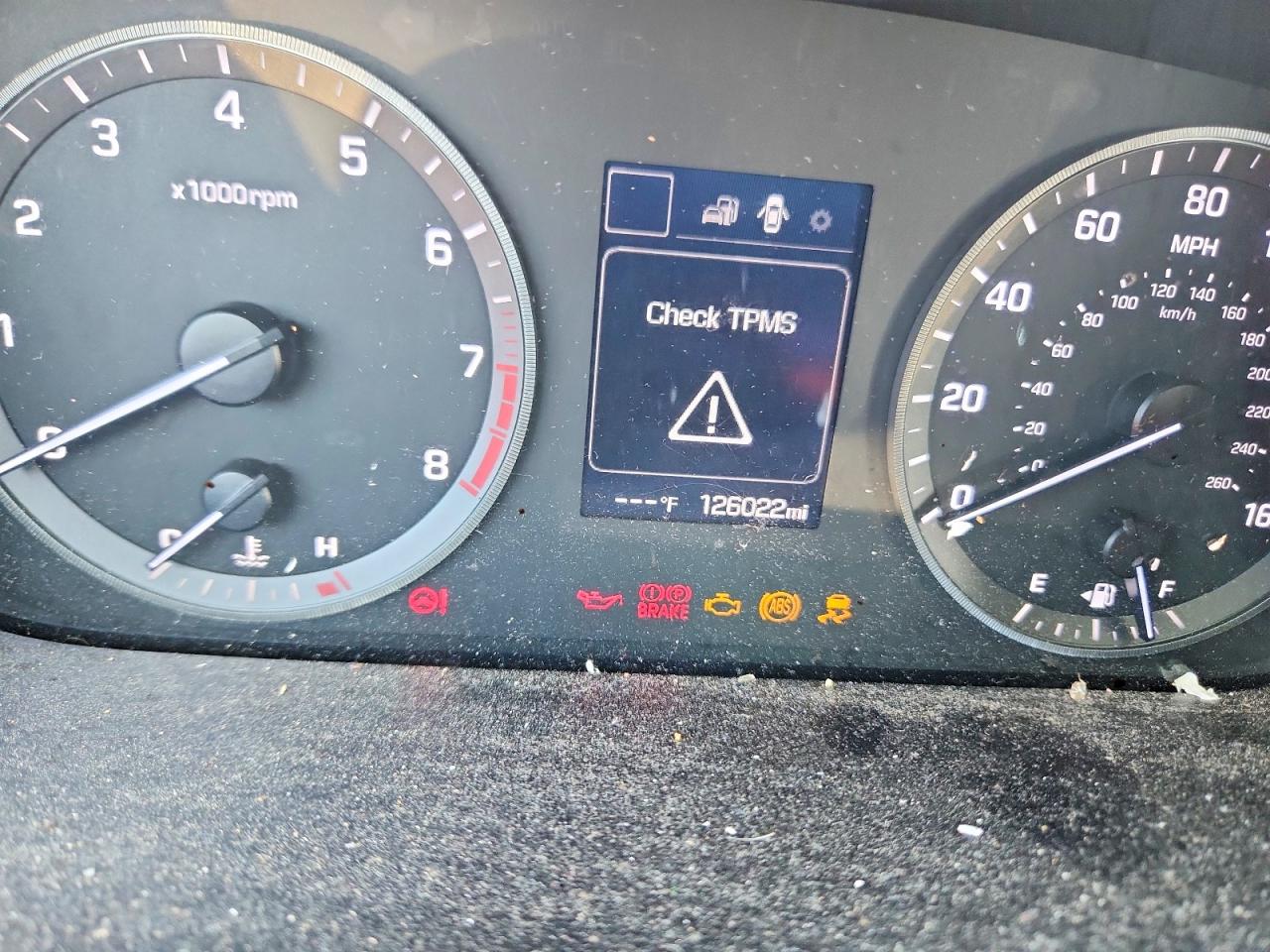 2015 HYUNDAI SONATA SE photo 9