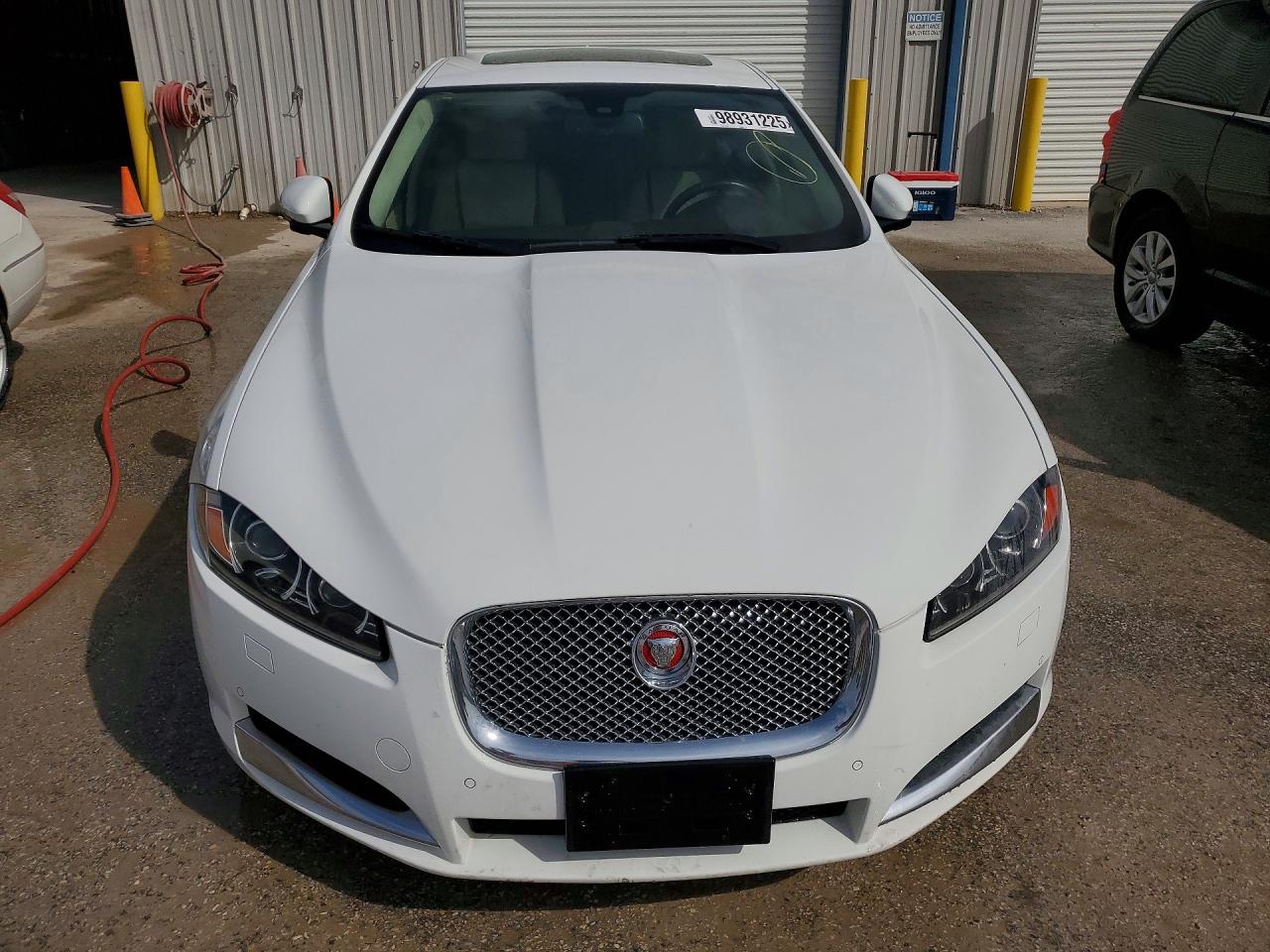 2015 JAGUAR XF 3.0 SPORT photo 9