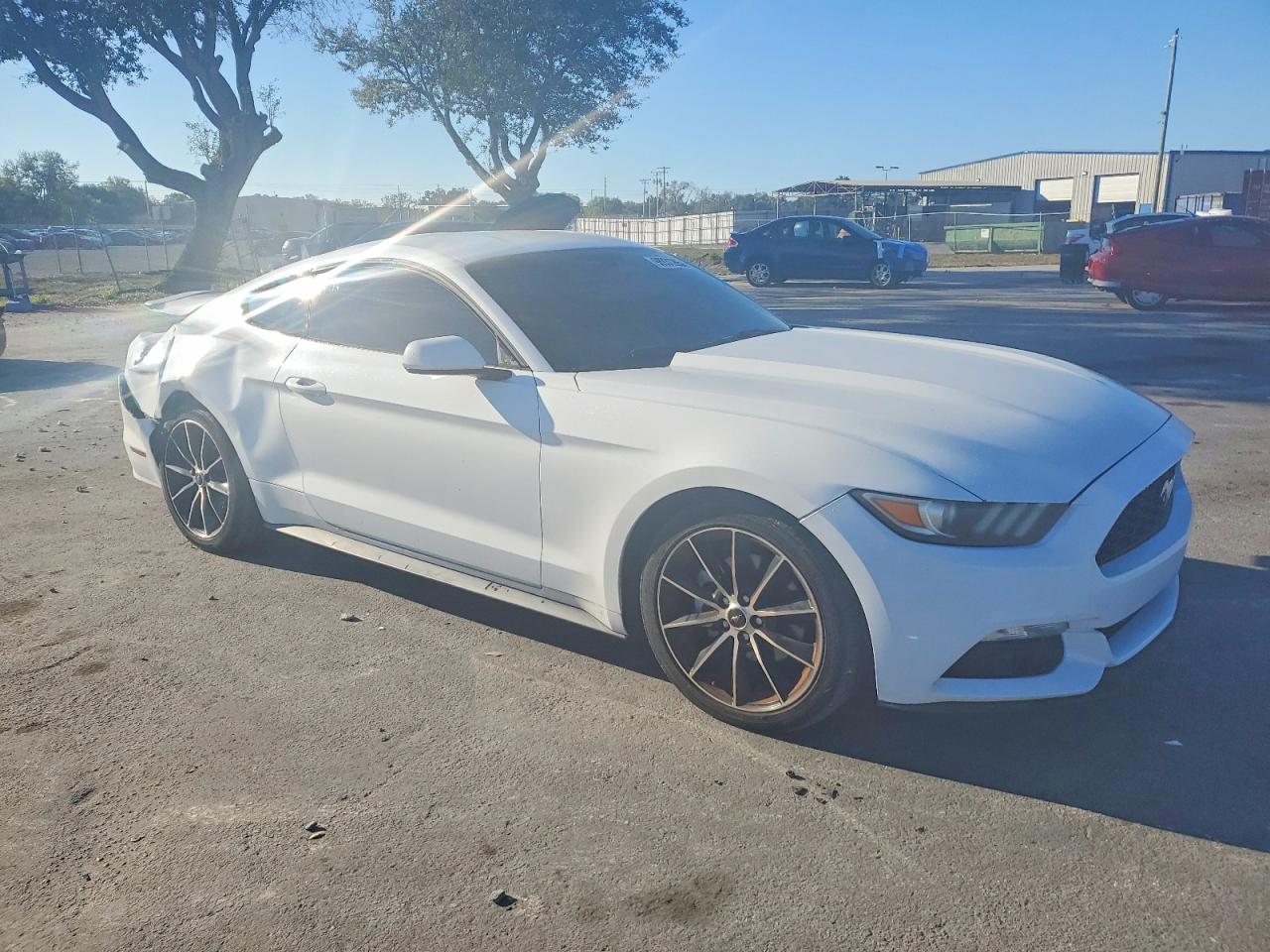 2016 FORD MUSTANG photo 4