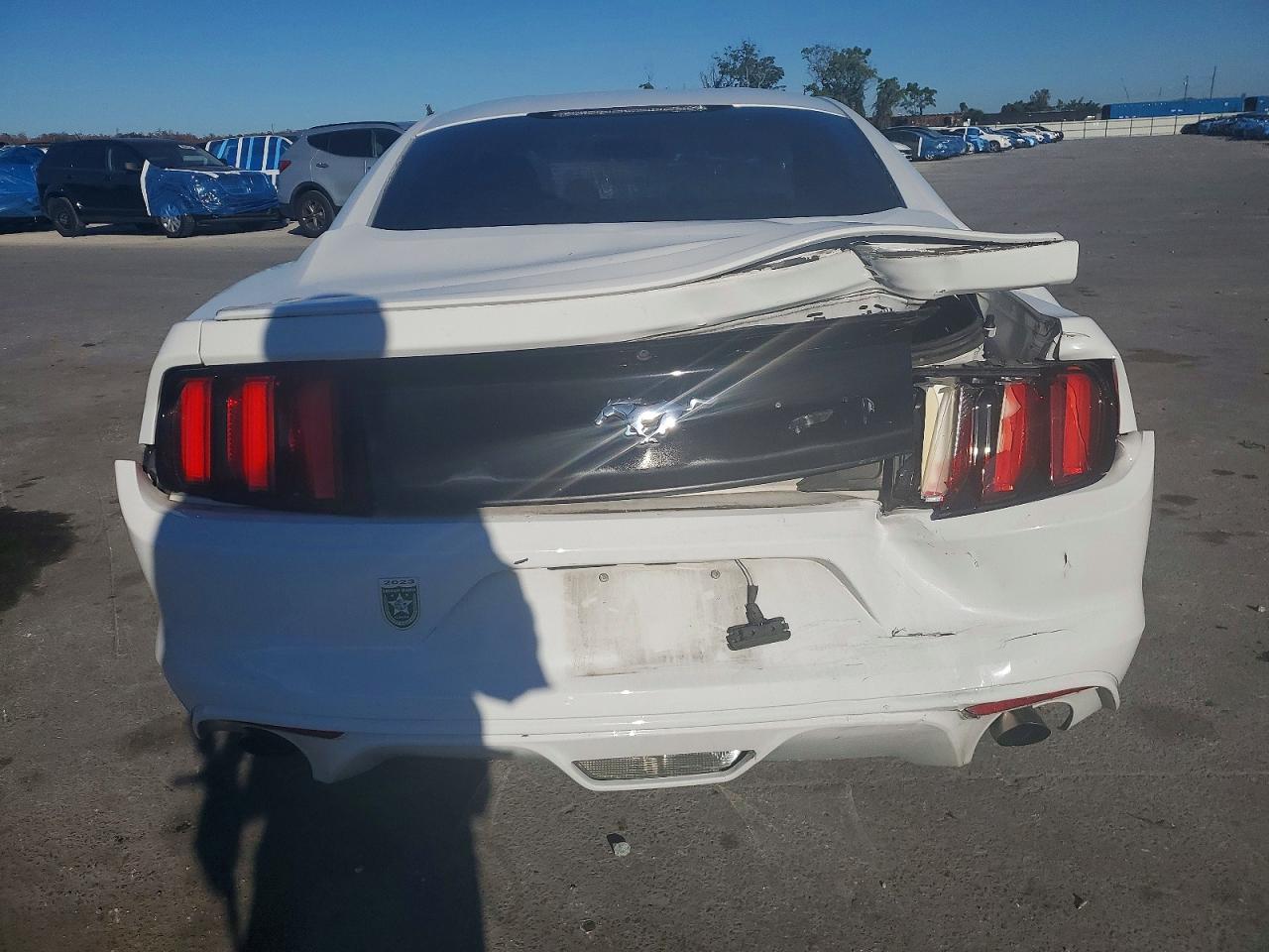 2016 FORD MUSTANG photo 6