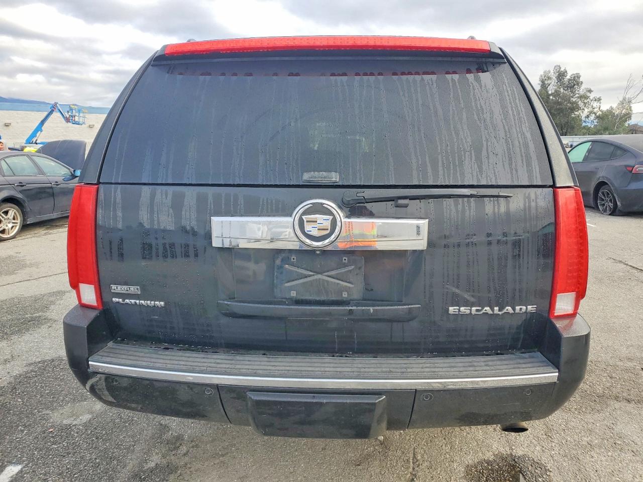 2011 CADILLAC ESCALADE ESV PLATINUM photo 11