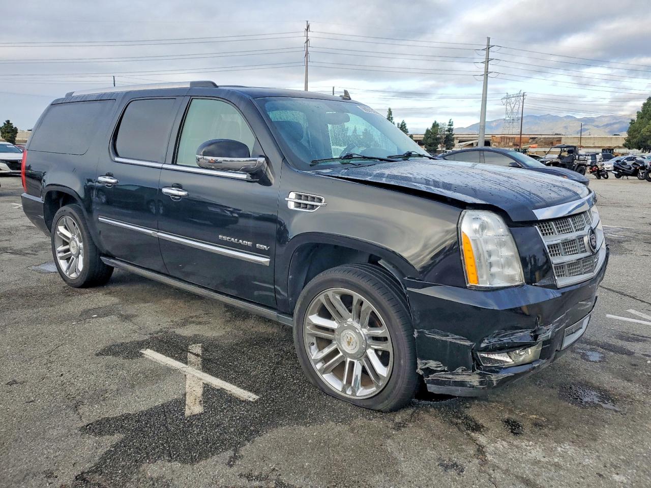 2011 CADILLAC ESCALADE ESV PLATINUM photo 7