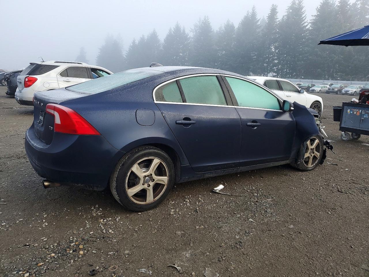 2013 VOLVO S60 T5 photo 3