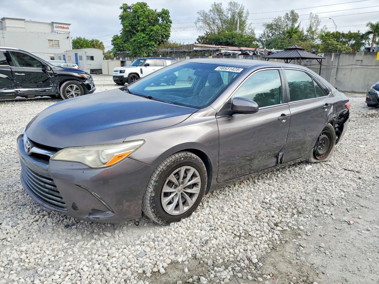 2016 TOYOTA CAMRY