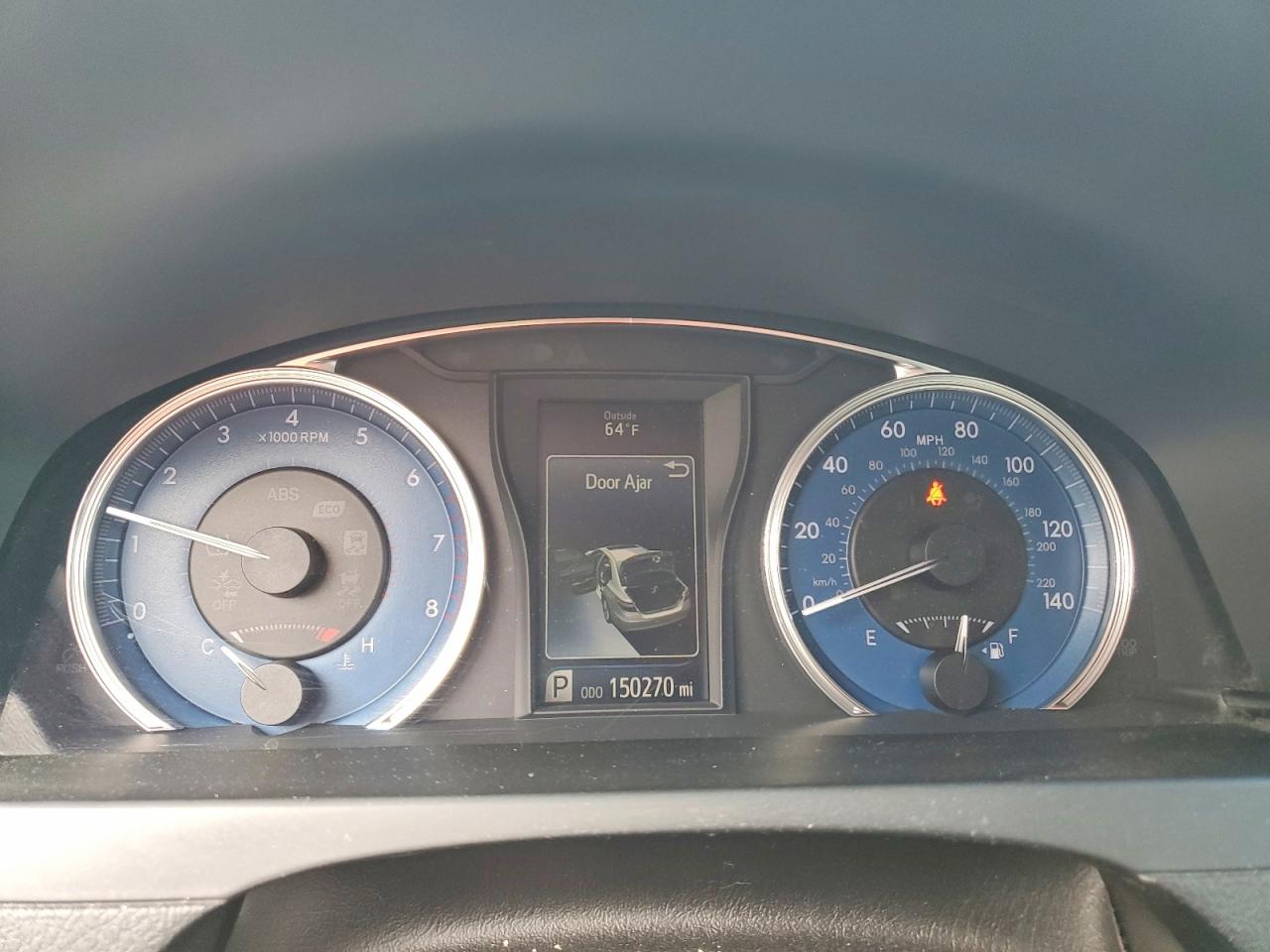 2016 TOYOTA CAMRY LE photo 9