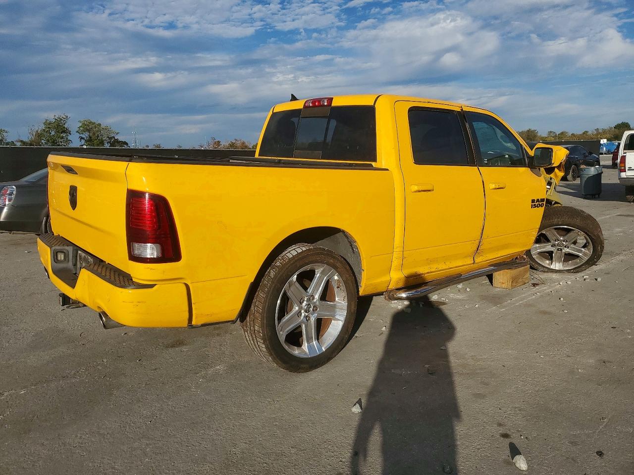 2016 RAM 1500 SPORT photo 3