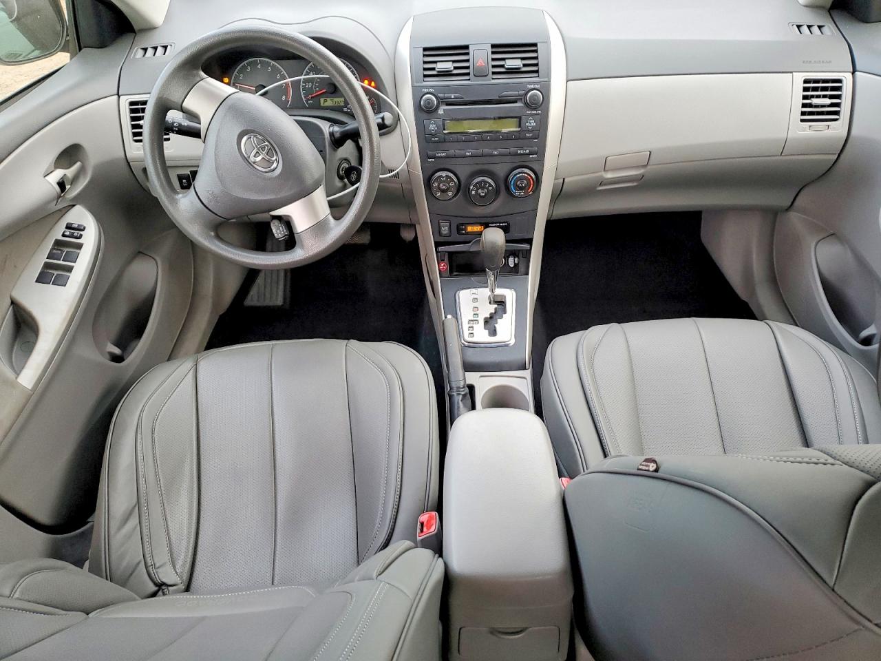 2010 TOYOTA COROLLA BASE photo 8