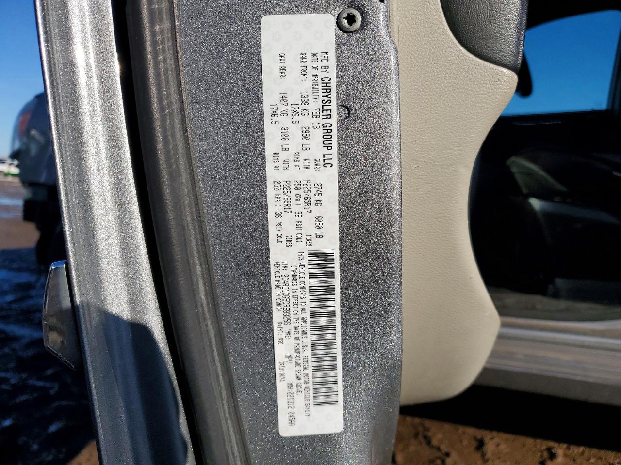 2013 CHRYSLER TOWN & COUNTRY TOURING L photo 14