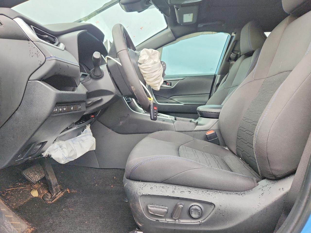 2024 TOYOTA RAV4 photo 7