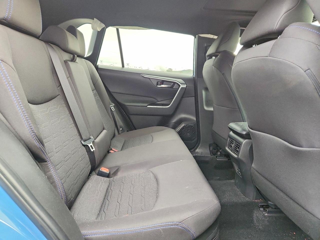 2024 TOYOTA RAV4 photo 11