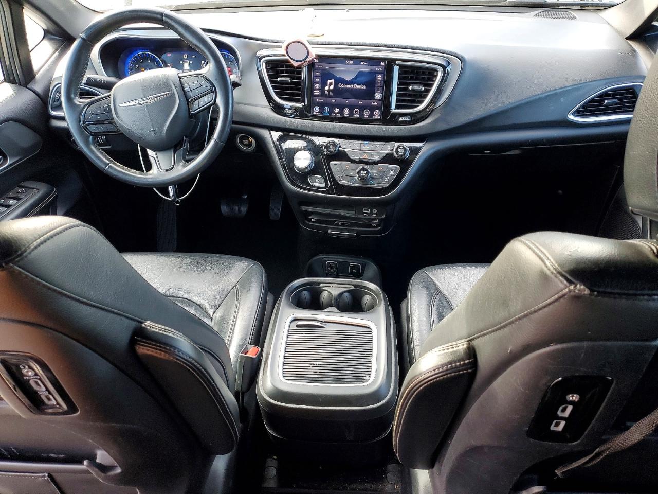 2019 CHRYSLER PACIFICA TOURING L PLUS photo 8