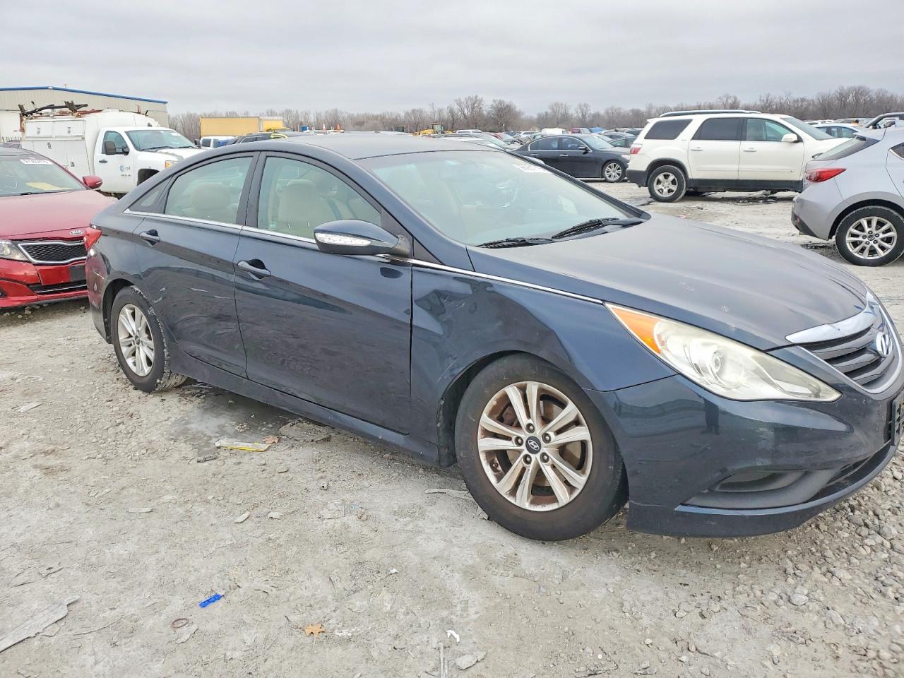 2014 HYUNDAI SONATA GLS photo 4
