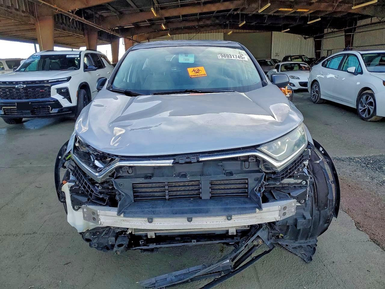 2017 HONDA CR-V LX photo 5