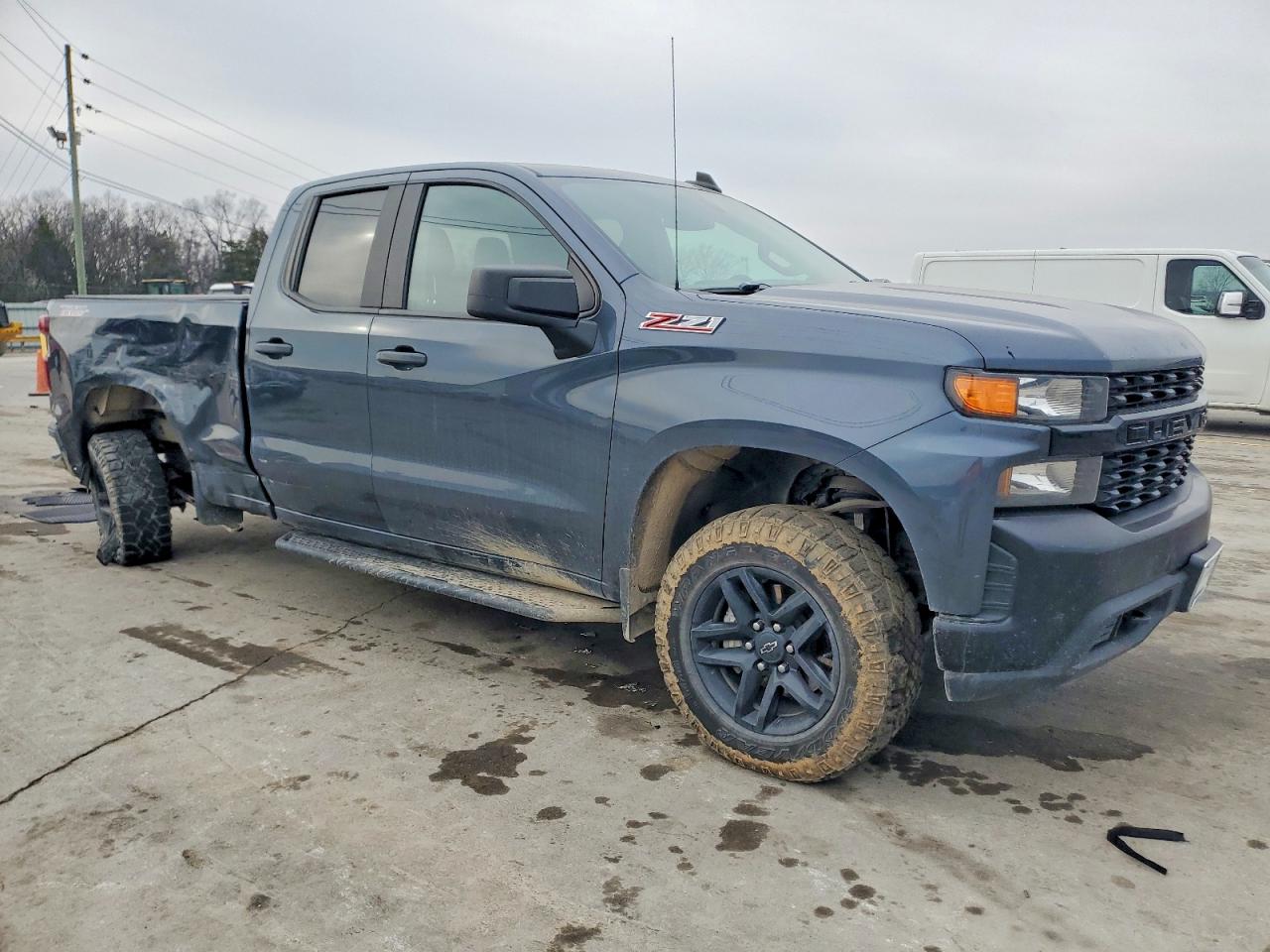 2020 CHEVROLET SILVERADO K1500 TRAIL BOSS CUSTOM photo 4
