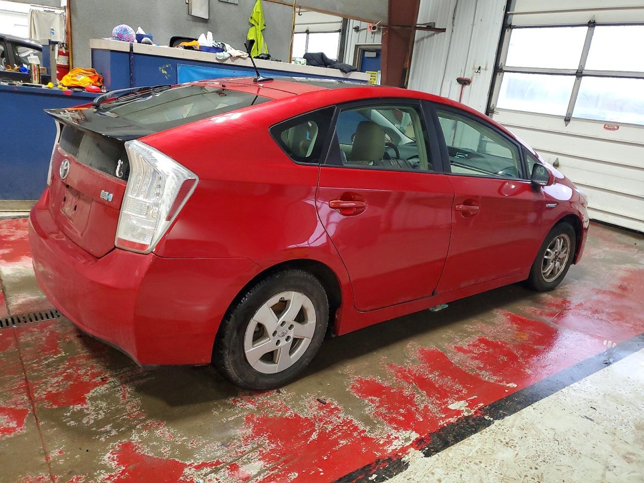 2010 TOYOTA PRIUS photo 3