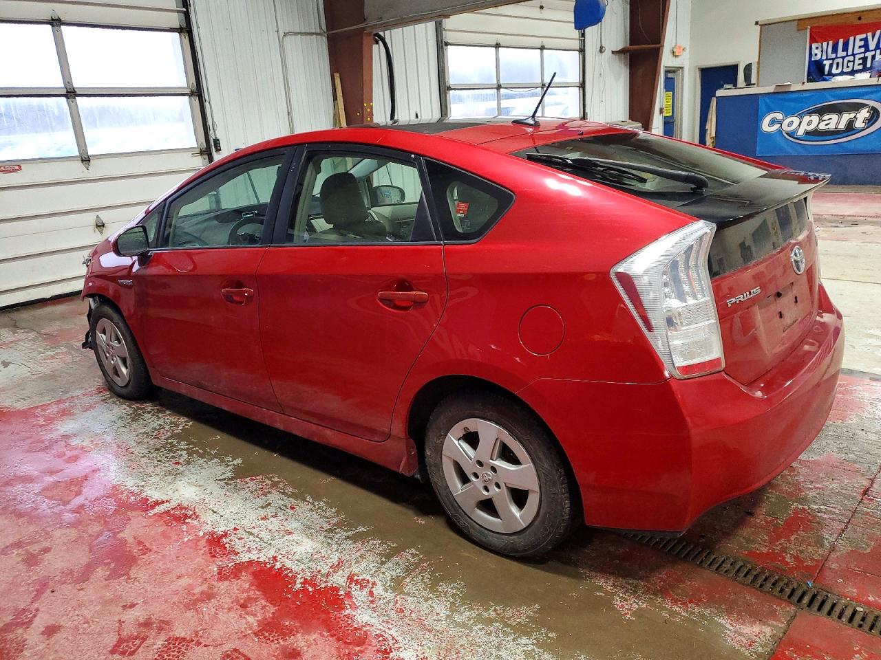 2010 TOYOTA PRIUS photo 2